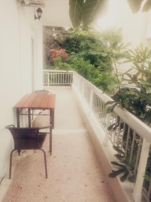 Apartment 3 By The - Free Parking *